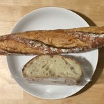 ブーランジェリー メチエ - レトロバゲット大と田舎パン