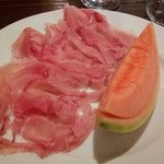 ズッペリア オステリア ピティリアーノ - 生ハムパルマ産24ヶ月熟成レガート＋イタリア産メロン