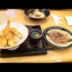 五穀 - 五穀そばと天丼