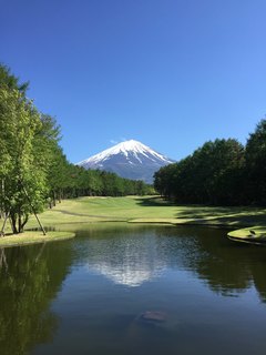 Kawaguchiko Kantorikurabu - コースから望む富士山
