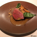 カーサ・デル・チーボ - 猪肉(ｼｼﾆｸ)』の内モモ肉のアッロースト