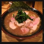 秋葉原ラーメン わいず - らーめん　740円