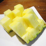 万両 - パイナップル