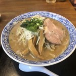 みそ壱 - しょうゆラーメン590円（炒め野菜150円）