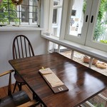 コメルコメル - 雑貨スペースの席