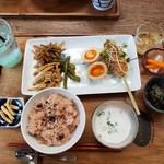 コメルコメル - お赤飯御膳