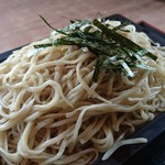 Teuchi Soba Dokoro Kogane - ざるそば。看板は純手打ち蕎麦らしいが機械打ちの乾麺っぽい。