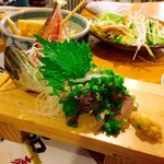 炭火やきとりと活な魚 串八珍 - あじ刺し