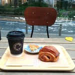 ブリコラージュ ブレッド アンド カンパニー ダイニング・カフェ - パンオショコラ、おいしかったなぁ～( ´-｀)遠い目になっちゃうくらい。チョコが、フルーティーなんですよね。また食べよう♪ 20180714