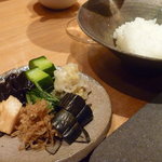 Gionokumura - ひとくちご飯　京のお漬物、ちりめん雑魚とご飯。