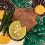 肉屋 雪月花 NAGOYA - 炭火で炙ったタンと、あさつき