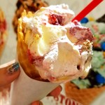 COLD STONE CREAMERY - 