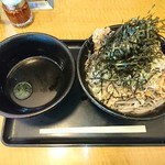 なぜ蕎麦にラー油を入れるのか。 - 