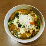 スパイスカフェ ベロデカ - マンスリーカレー 
            北海道産セセリのガーリック焼スープカレー
            辛さ8
            チーズトッピング