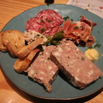 原価ビストロBAN！ - シャルキュトリー盛り
