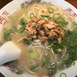 昭和ホルモン食堂 - ネギチャーシュー麺（750円）