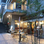 中目黒バール・デルソーレ - 夜のテラス