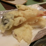 地魚料理　さがわ - 天ぷらの盛り合わせ