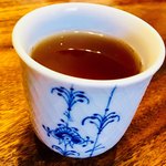 祇園もりわき - 
      お番茶は、ロイヤルコペンハーゲンの湯呑みでいただきました