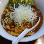 東京とんこつラーメン龍 - 和風とんこつラーメン750円(税込)太麺に変更