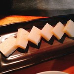 ジンギスバル まーさん - 羊のペコリーノチーズ@590円