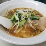 龍宝飯店 - 