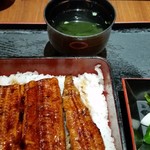 うなぎ 徳 - 鰻重（並）。