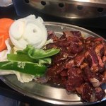 大衆焼肉 ジンギスカン - 野菜2 タン塩1 ジン6