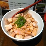 らーめん 鶏喰 - チャーシュー丼