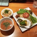 麺屋 六感堂 - 冷製トマト牡蠣ざる＋牡蠣とトマト（限定チャコ飯）