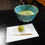 冷抹茶セット（青梅の和菓子）