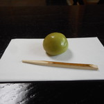 青梅の和菓子