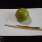 晏如庵 - 青梅の和菓子
