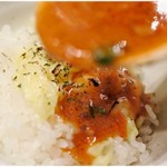 麺屋 愛心 - 坦々スープをチーズ飯にとぽとぽ～♪