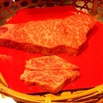 鉄板焼 徳吉 - 石垣牛サーロインとスジ