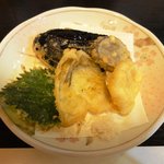 おすし家のいらぶ - 天ぷら　塩でいただく　熱々！