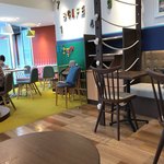 B-CAFE - 広い店内でゆっくりまったり出来ますよ！