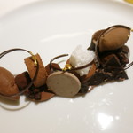 ロオジエ - ショコラのバリエーション　様々な味と食感で