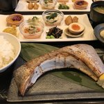 産直鮮魚と炊きたて土鍋ご飯の居酒屋 市場小路 - 