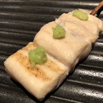 焼き鳥 とりら - 大振りなレア焼きササミ