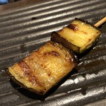 焼き鳥 とりら - 茄子は熱々ですので御注意下さい