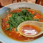 元祖ニュータンタンメン本舗 - スープ