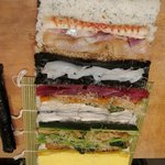 鮨まつい - 無理にお願いして太巻きを作って頂きました