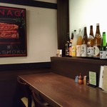 浜田屋 - 内観写真:1階厨房前のカウンター席