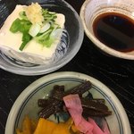 Oshokujino Genkotsu - 冷奴の 豆腐も 甘くて美味しい豆腐でした