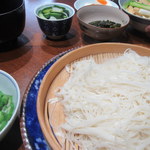 巽製粉 - 冷たいざる素麺