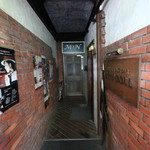 かき氷専門店 あんどりゅ。 - この奥がお店