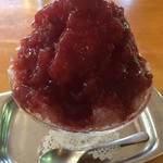 清流厨房せせらぎぶんこう - イチゴシロップかけ過ぎのかき氷