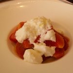 ヌーダ - クリームチーズとトマトの冷製パスタ