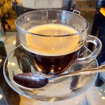 ＬＥ ＣＯＵＰＬＥ ＤＡＴＥ - 食後のコーヒー。